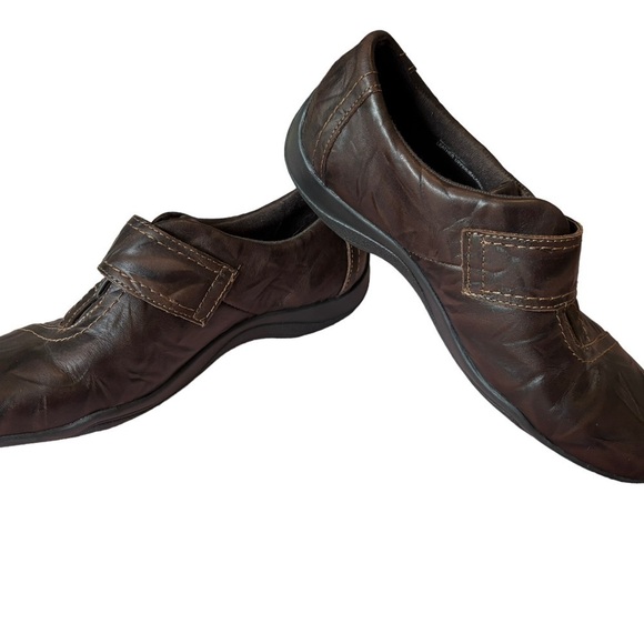 Clark’s Artisan Kessa Betty Crinkle Brown Leather Comfort Loafers. SZ 7.5 - Picture 2 of 10